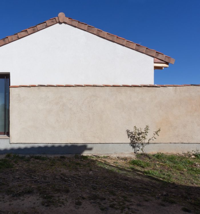 Single -family housing in Mansilla Mayor (León), Quirós dam