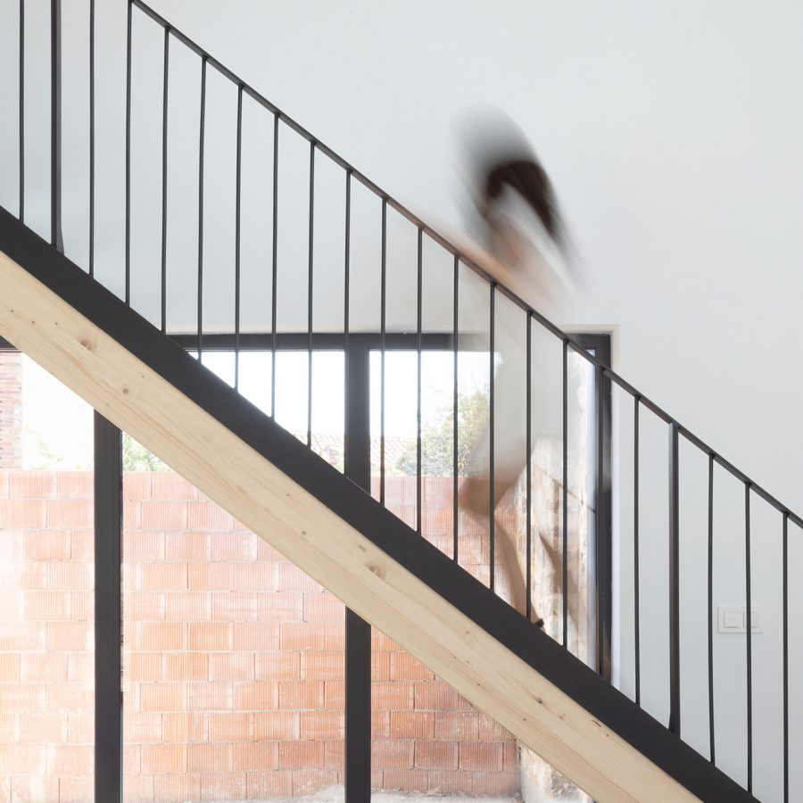 30 QUIROS PRESA VIVIENDA CUADROS